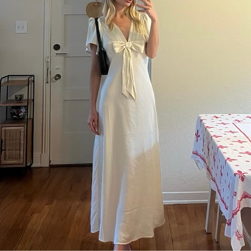 Ciao Lucia Ivory Brunello Bow Satin Maxi Dress - Medium